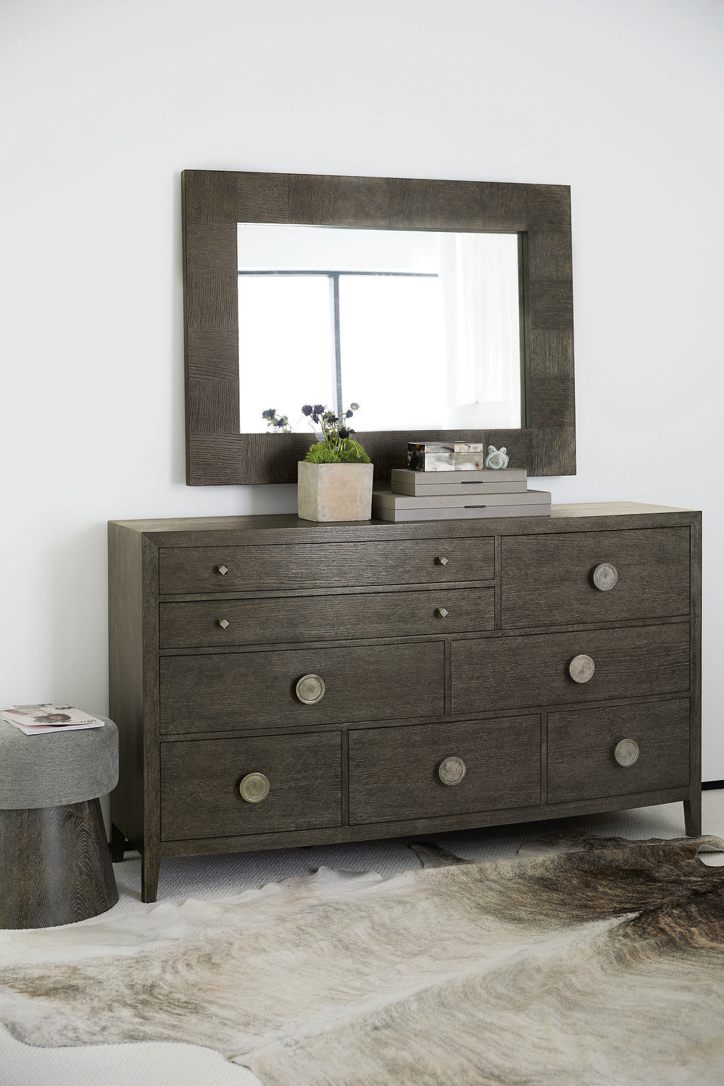 Linea Dresser
